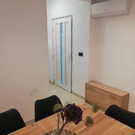 Apartma Mi-mari2